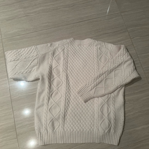 ARITZIA PEGGY V-NECK SWEATER - Picture 3 of 5